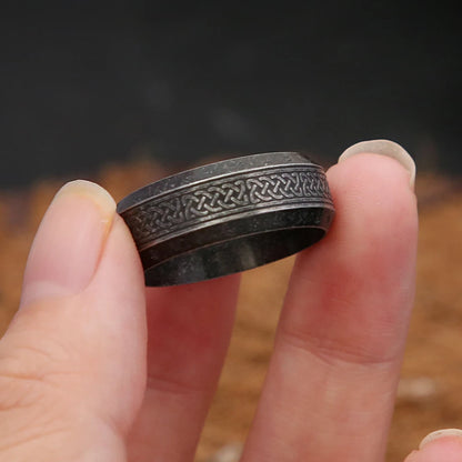 Anillo de runas vikingas vintage simple de moda para hombres y mujeres, anillos de acero inoxidable con nudo celta nórdico, amuleto para pareja, joyería al por mayor