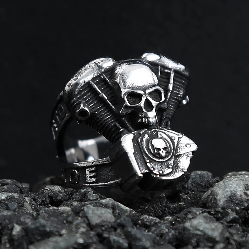 Steampunk Engine Skull Ring (316L)
