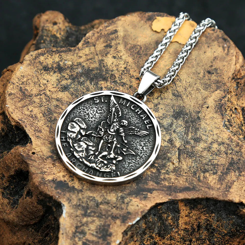 Collar con colgante de arcángel San Miguel Guardián de acero inoxidable vintage para hombre, joyería de moda, cadenas creativas, regalos al por mayor